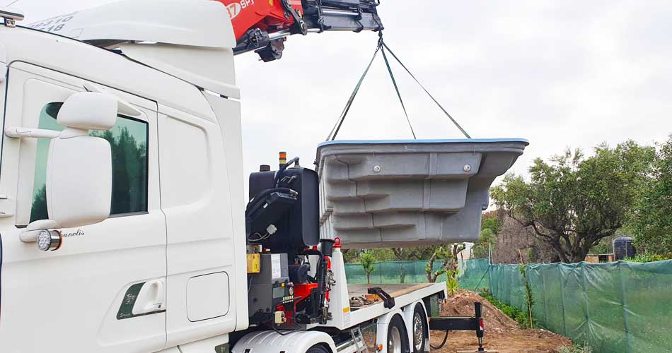 ΜΕΤΑΦΟΡΑ & ΤΟΠΟΘΕΤΗΣΗ ΠΟΛΥΕΣΤΕΡΙΚΗΣ ΠΙΣΙΝΑΣ 8,5μ Χ 4,2μ ΣΤΗΝ ΠΑΤΡΑ